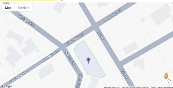 1 061 m² Land