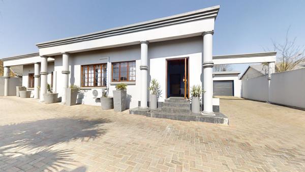 502  m² Commercial space