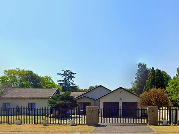 5 Bedroom House