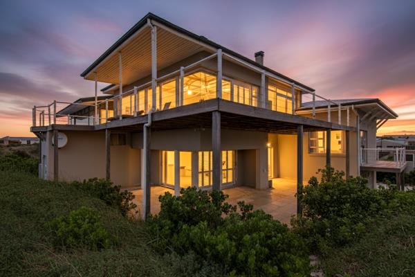 5 Bedroom House