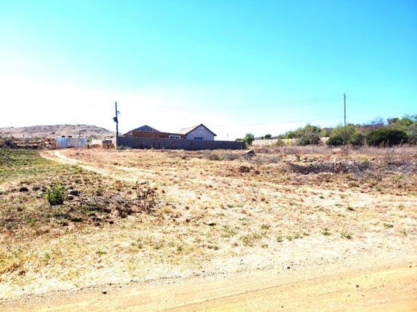 1 235 m² Land