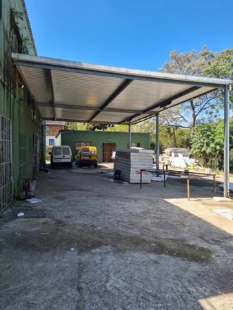 1 200  m² Commercial space