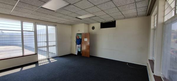 230  m² Commercial space