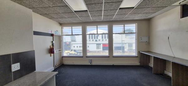 340  m² Commercial space