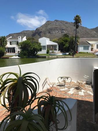 1 Bedroom Garden Cottage
