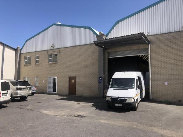 1 152  m² Industrial space