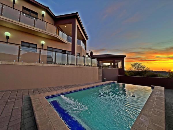 6 Bedroom House