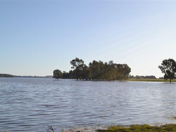 7 096 m² Land