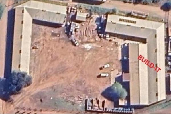 2 084  m² Retail Space