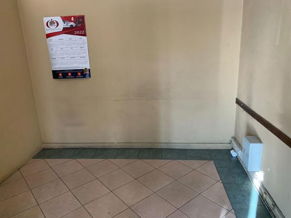 112 m² Commercial space