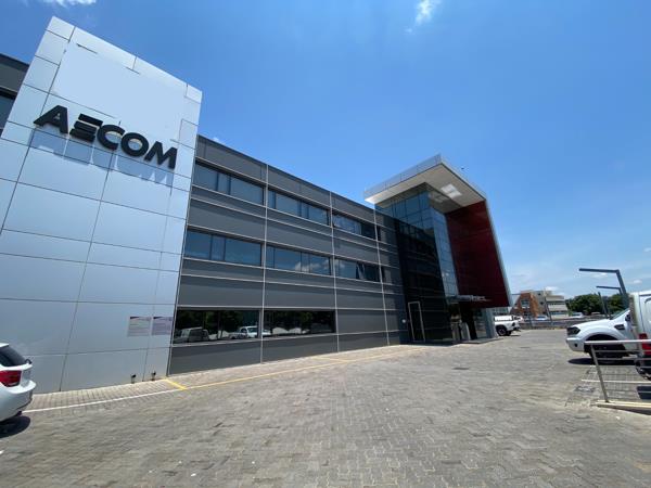 704 m² Office Space