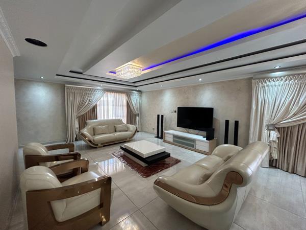 5 Bedroom House