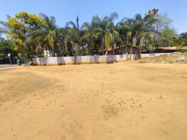 2 552 m² Land