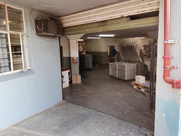 679  m² Industrial space