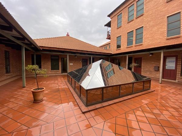 367  m² Commercial space