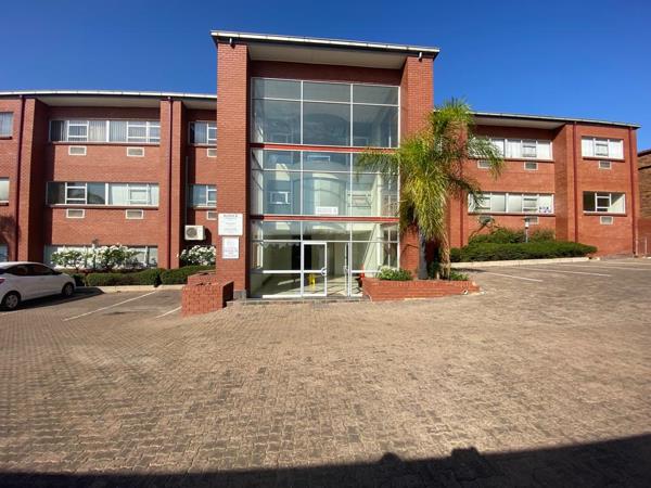 160  m² Commercial space