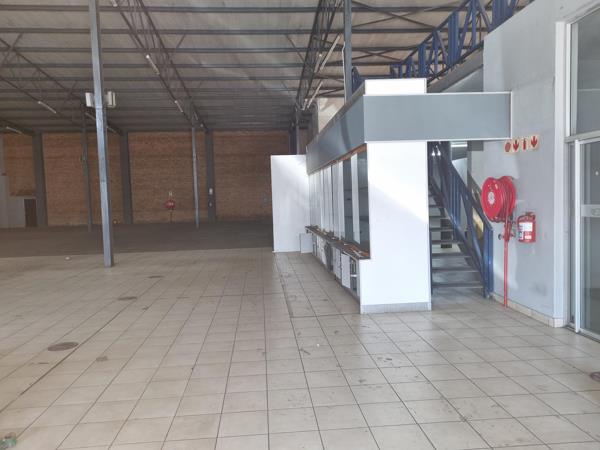 1 500 m² Commercial space