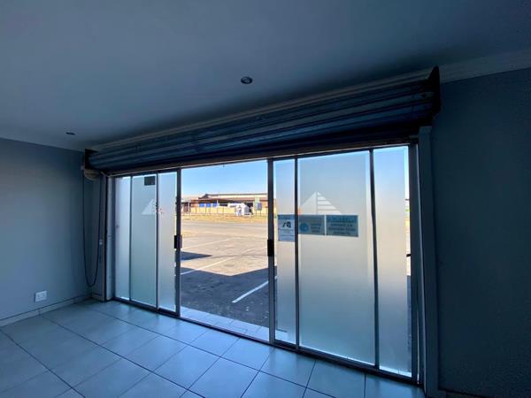 594 m² Commercial space