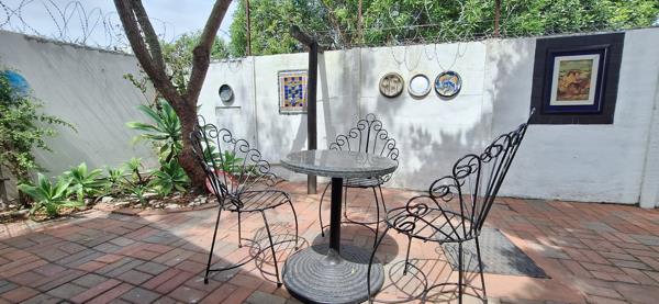 1 Bedroom Garden Cottage
