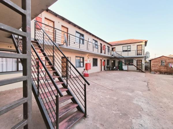 186.9 m² Commercial space