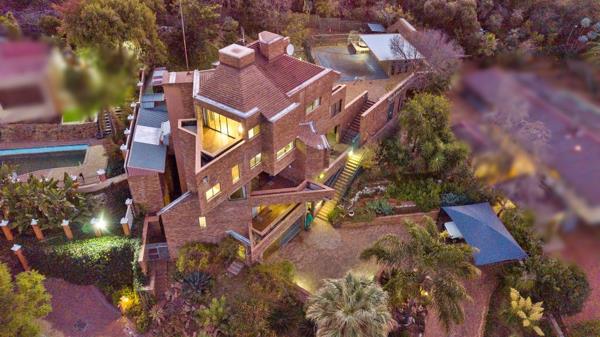5 Bedroom House