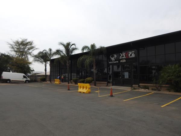 336  m² Retail Space