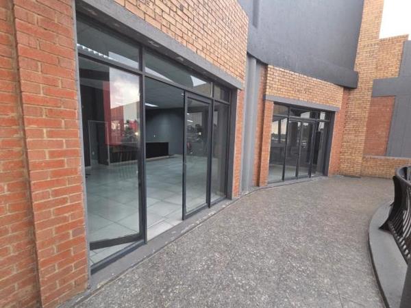 310 m² Commercial space