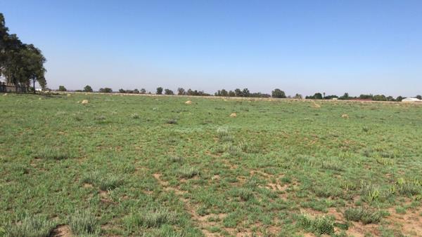 7 926 m² Land