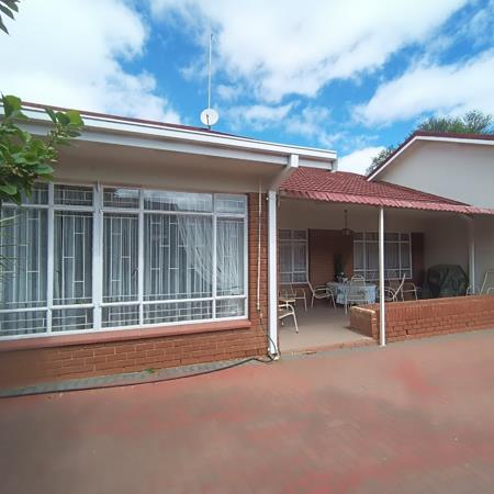 3 Bedroom Townhouse