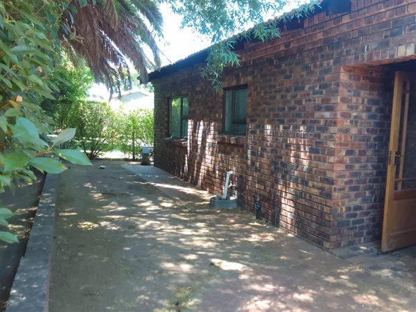 4 Bedroom Townhouse