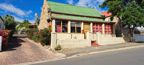 1 Bedroom House