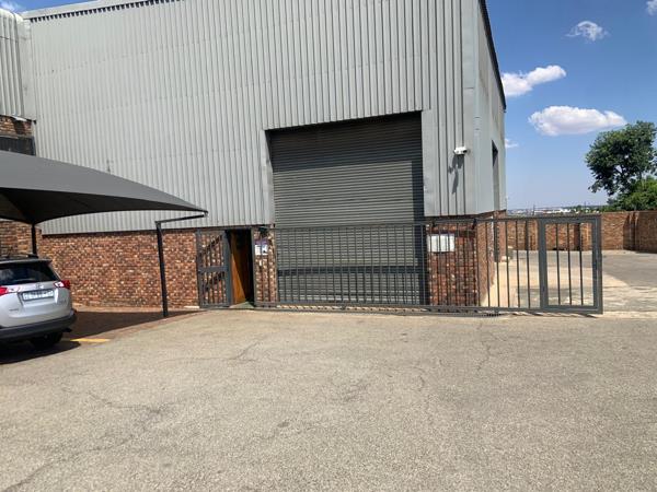 950 m² Industrial space