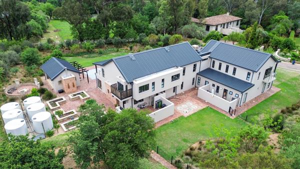 5 Bedroom House
