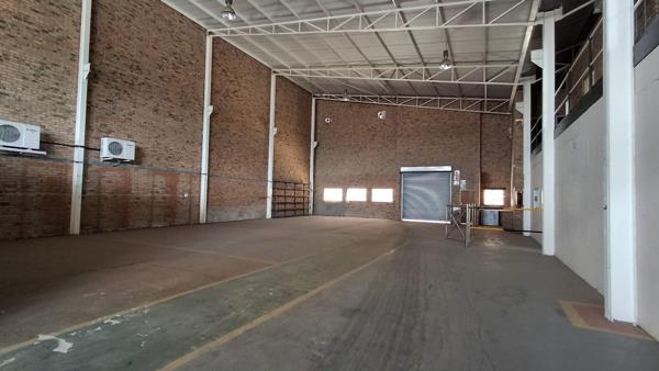 907  m² Commercial space