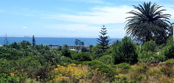 1 399 m² Land