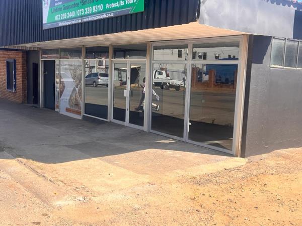 150  m² Commercial space