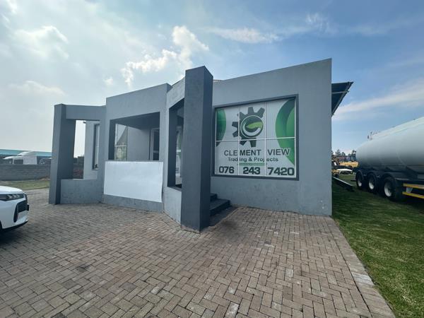 150 m² Commercial space